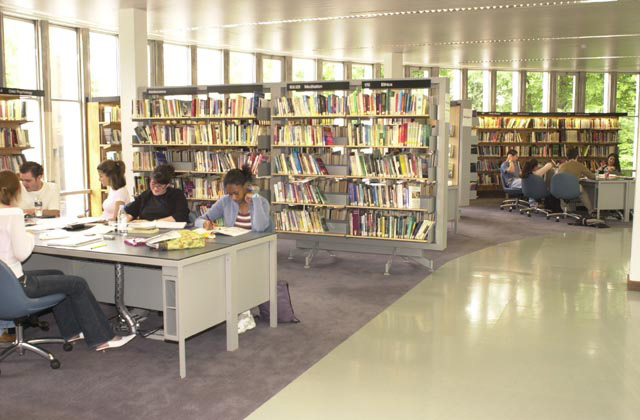 Swiss Cottage Library 2003 - internal